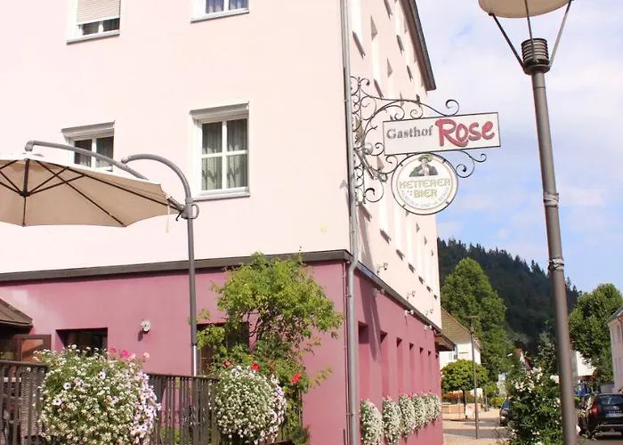 Han/Misafirhane Rose Hornberg